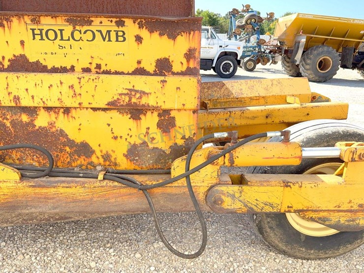 holcomb-pull-type-ejector-scraper-image-21