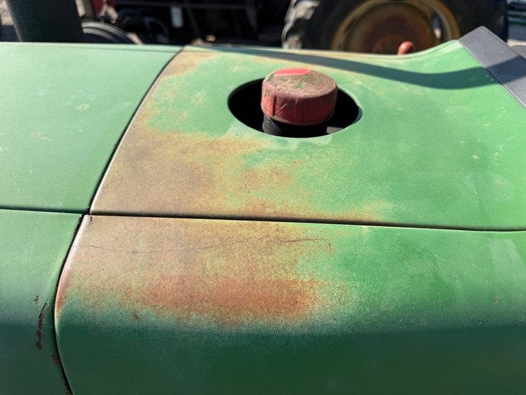 john-deere-1050-image-29