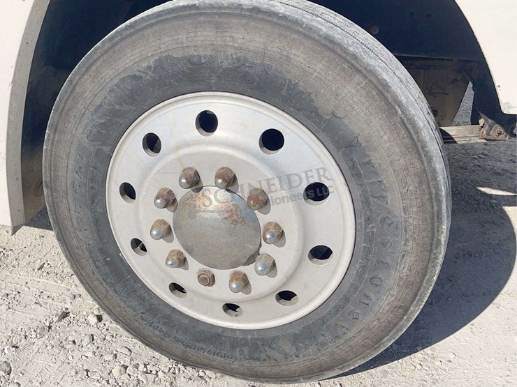 1989-freightliner-tandem-axle-grain-truck-image-16