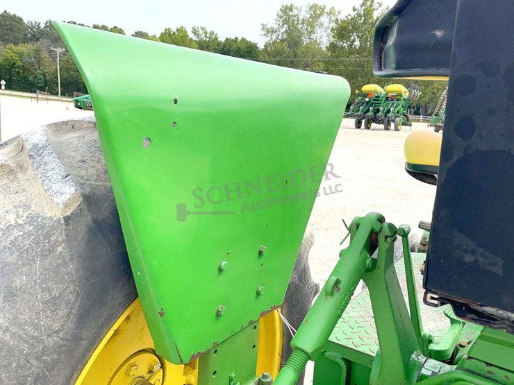 john-deere-2840-image-33