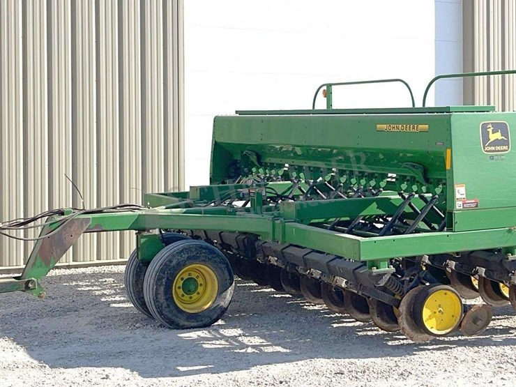 john-deere-750-image-2