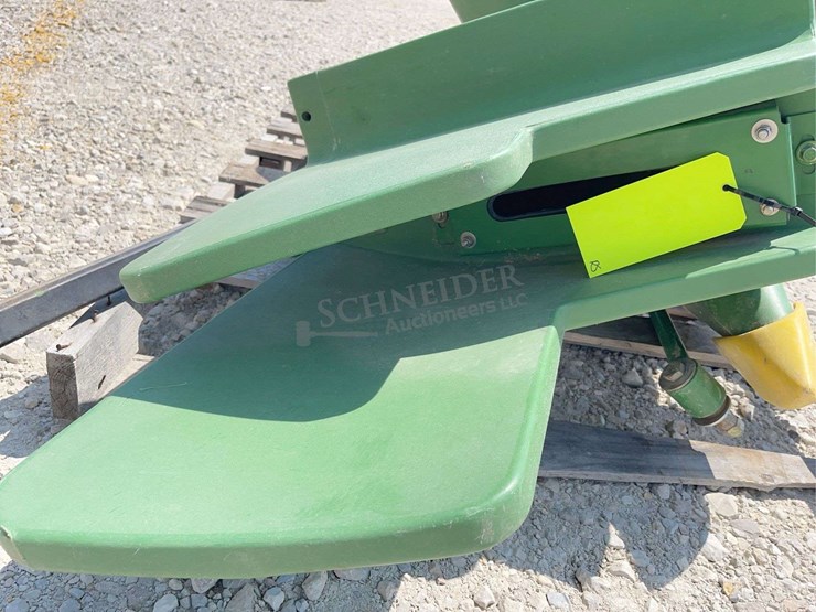 john-deere-625f-image-45