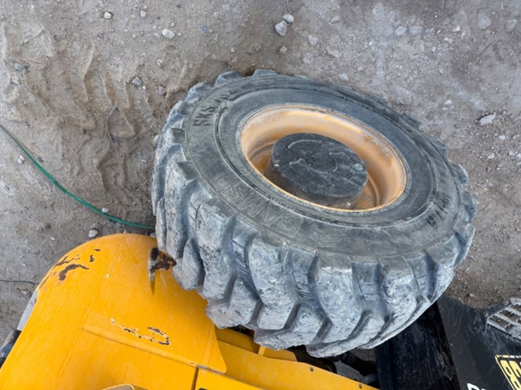 2012-jcb-930-image-7