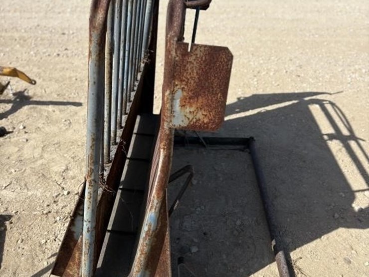 l3---priefert-calf-squeeze-chute-image-4