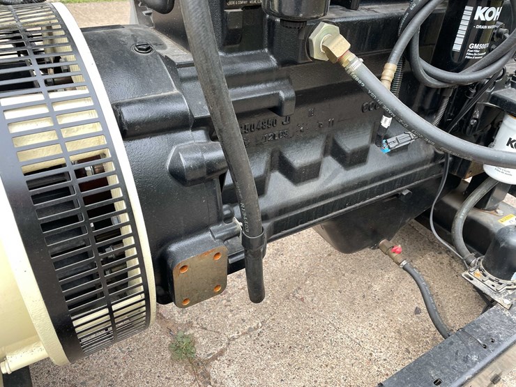 2010-john-deere-6-image-43