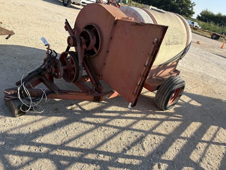 l2---pull-behind-tree-sprayer-image-1