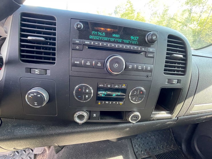 2010-chevrolet-1500-image-74