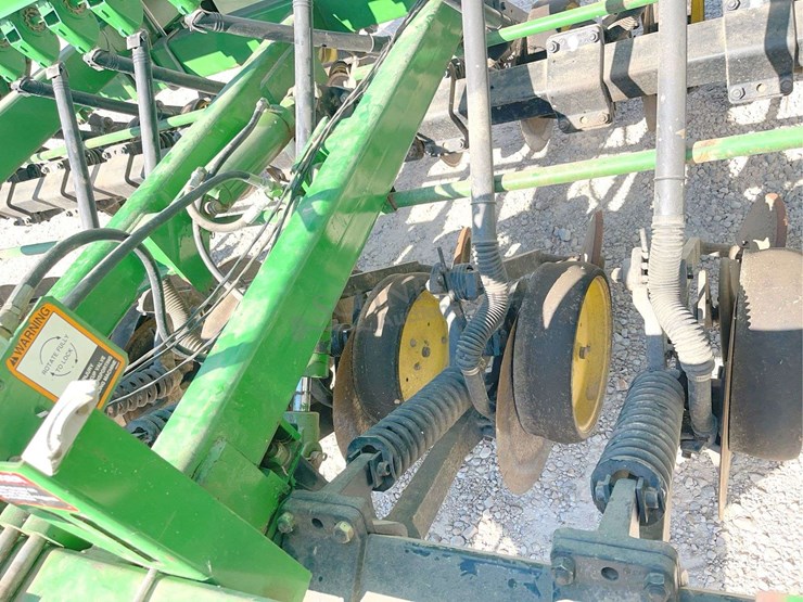 john-deere-750-image-20
