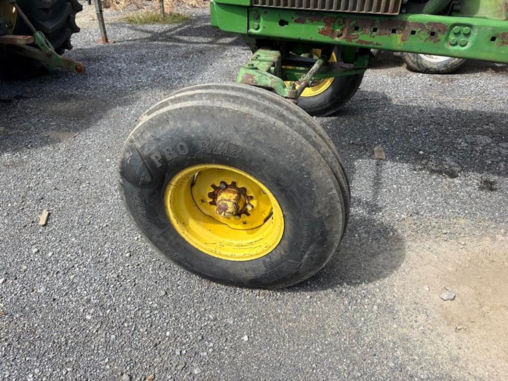 john-deere-4230-image-10