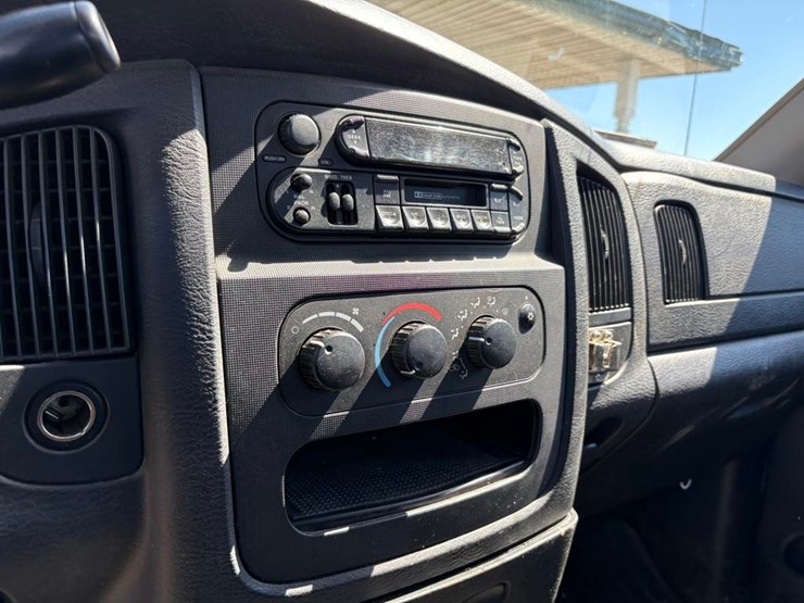 2003-dodge-ram-2500-image-17