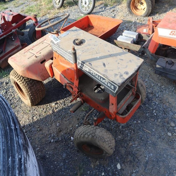 Allis Chalmers B207E Lawn & Garden Tractor