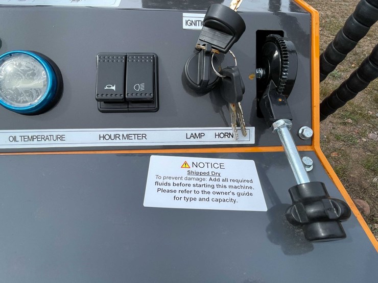 #5054-•-2026-landhonor-lhr-me380r3a-mini-skid-steer-loader-image-10