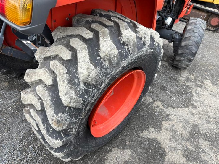 kubota-l3901-image-8