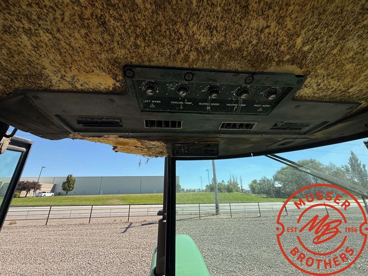 1991-john-deere-4755-image-23