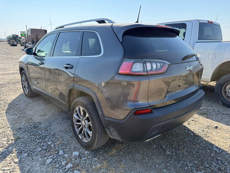 2019-jeep-cherokee-image-4