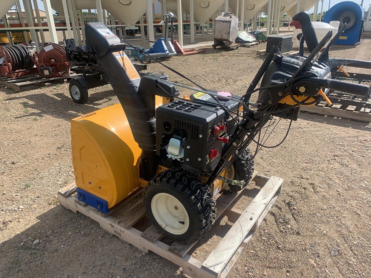 cub-cadet-528sw--snow-blower-image-6