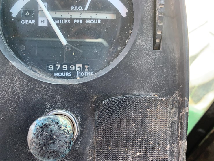 john-deere-8640-image-37