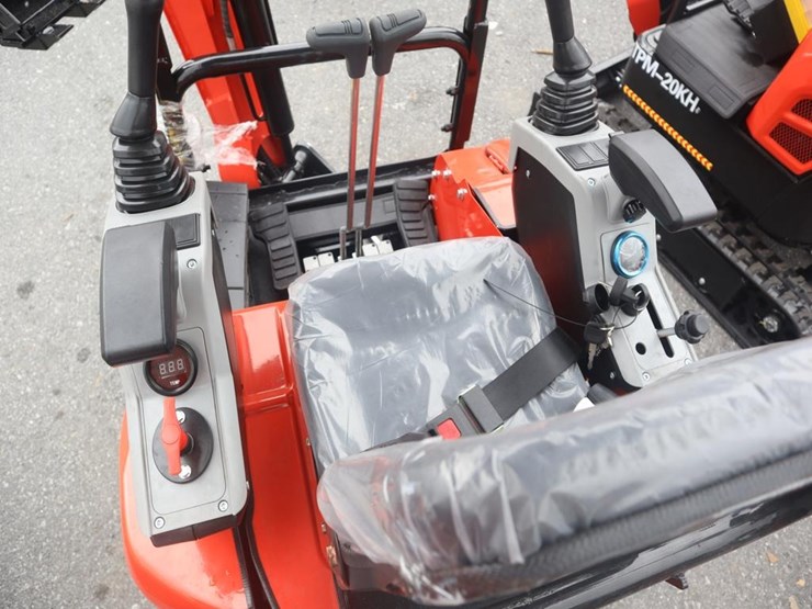 tpm-20k-mini-excavator-image-10