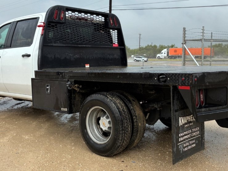 2024-chevrolet-silverado-3500hd-image-6