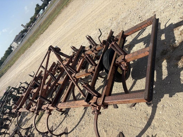 l2---3pt-oliver-chisel-plow-image-7