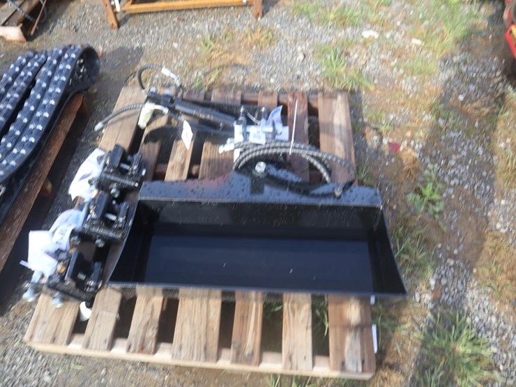 tpm-32"-hydraulic-tilt-bucket-image-3