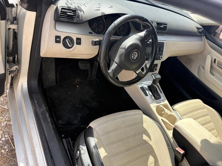 l1---2009-volkswagen-image-12
