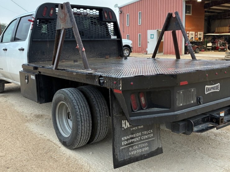 2022-gmc-sierra-3500hd-image-6