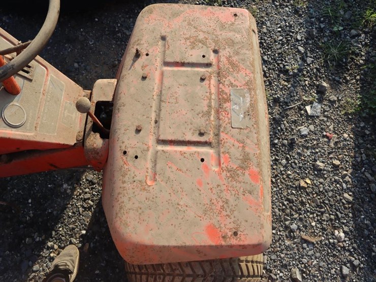 allis-chalmers-b207e-lawn-&-garden-tractor-image-14