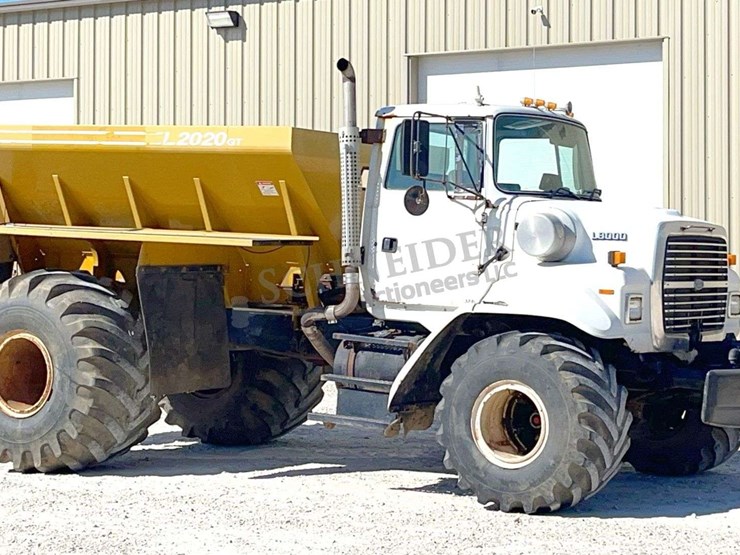 1996-ford-ln8000-image-1