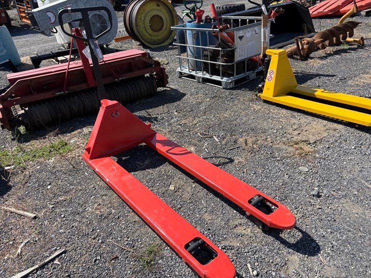 5ft-pallet-truck-image-2