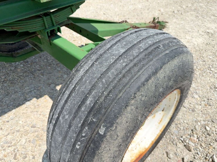 1,000-gallon-anhydrous-wagon-image-16