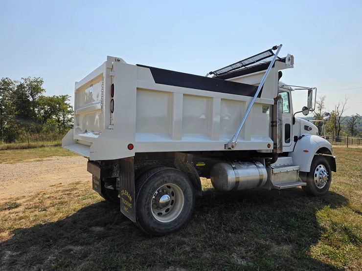 2012-peterbilt-382-image-13