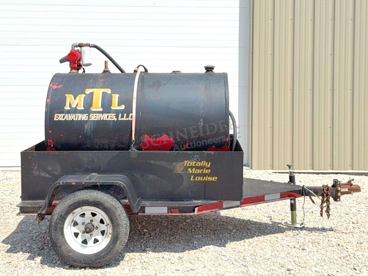 homemade-300-gallon-fuel-tank-trailer-w/-pump-image-3