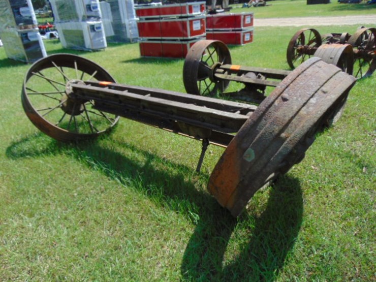 front-steer-axle-w/-42"-wheels-image-2