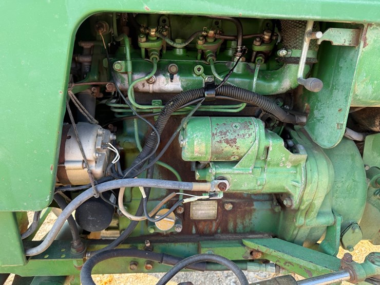 john-deere-1050-image-30