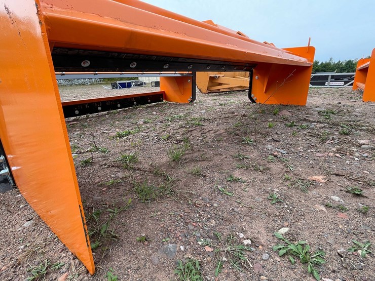 #5120-•-10'-snow-pusher-with-steel-blades-v2023-image-6