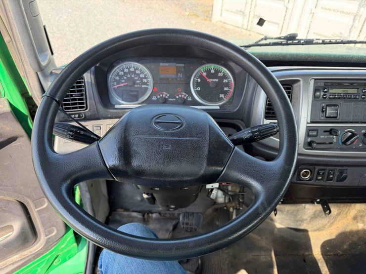 2013-hino-338-image-19