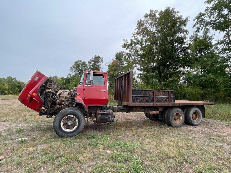 #5049-•-1980-ford-t/a-flatbed-dump-truck-(has-mi-title)-image-116