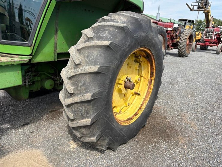 john-deere-4230-image-9