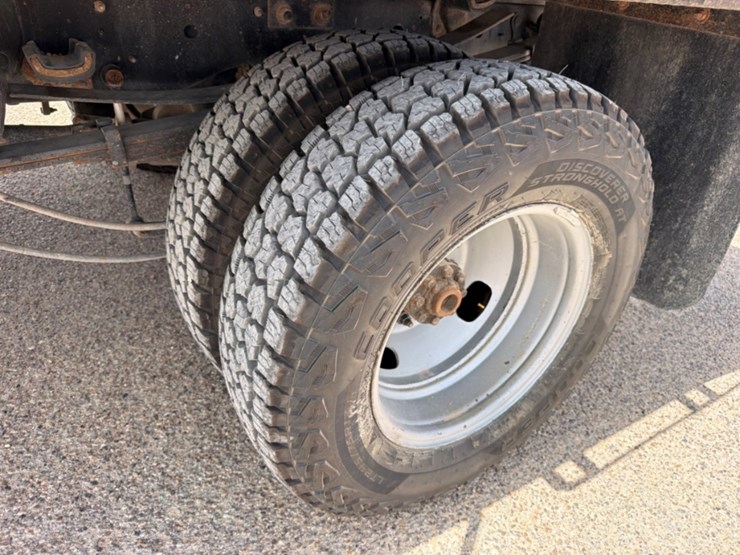 2019-ford-f350-image-8