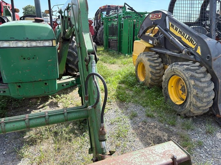 john-deere-2155-image-6