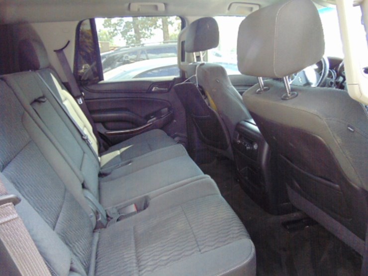 2014-chevrolet-tahoe-image-4