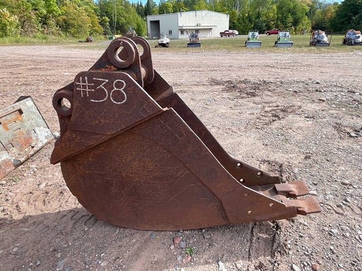 #5073-•-excavator-bucket-image-6