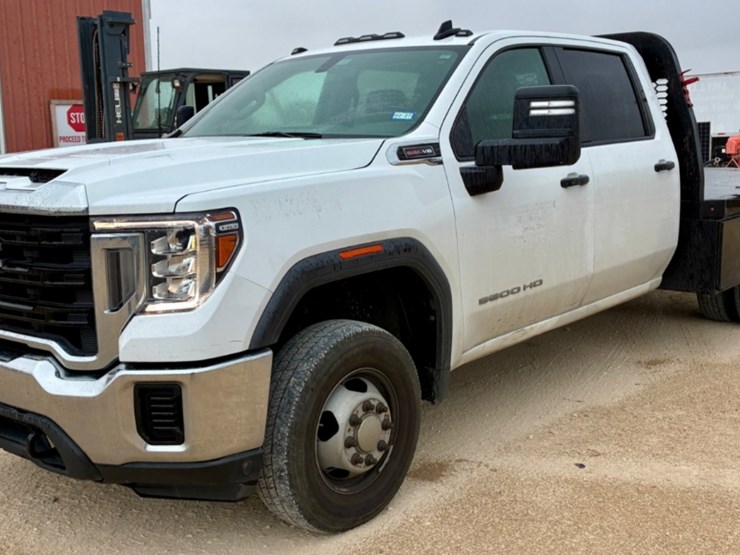 2022-gmc-sierra-3500hd-image-1