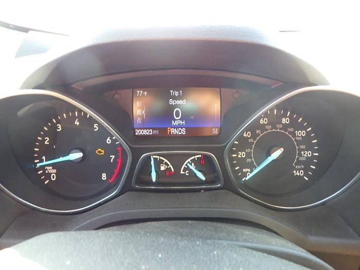 2017-ford-escape-image-29