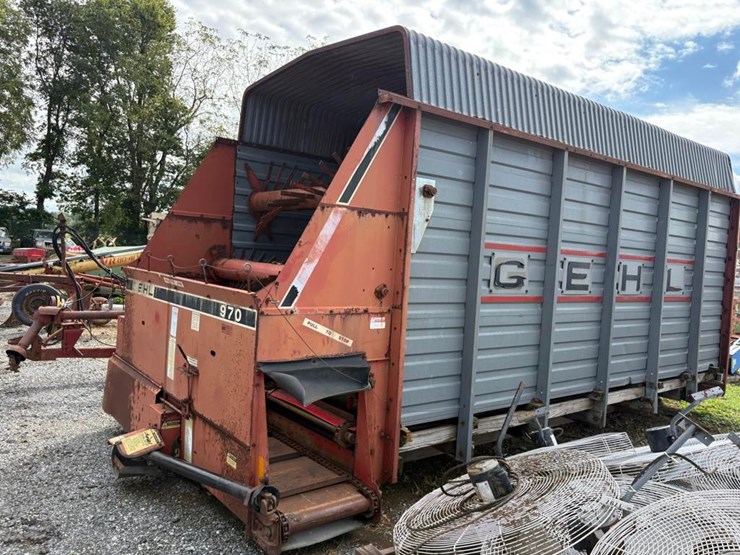 gehl-970-image-2