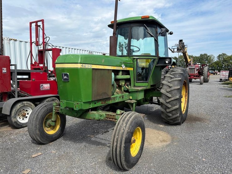 john-deere-4230-image-4