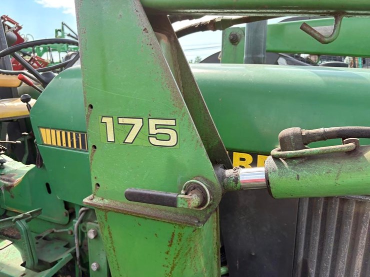 john-deere-2155-image-11