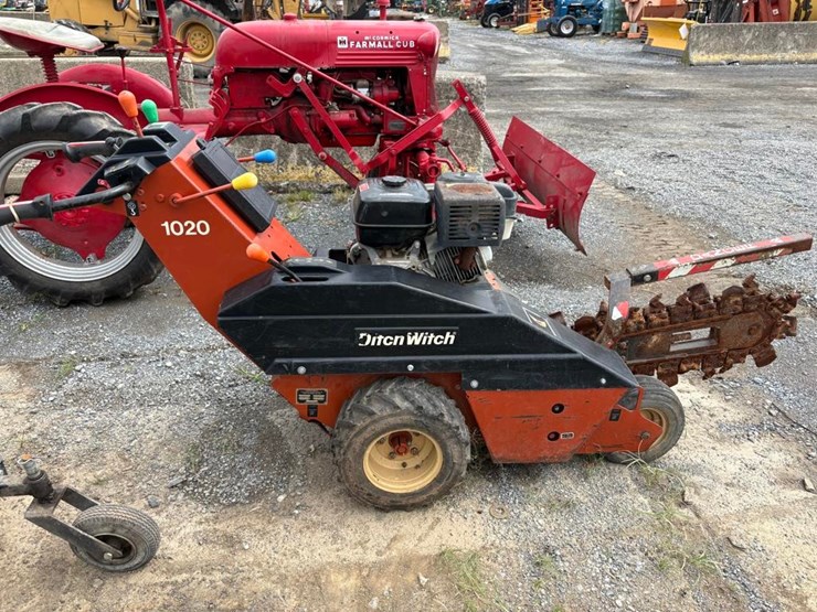 ditch-witch-1020-image-1