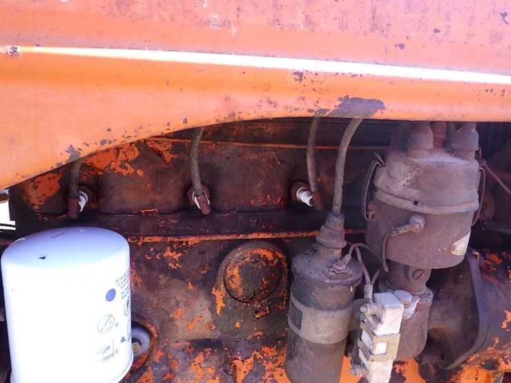 allis-chalmers-b-tractor-image-21